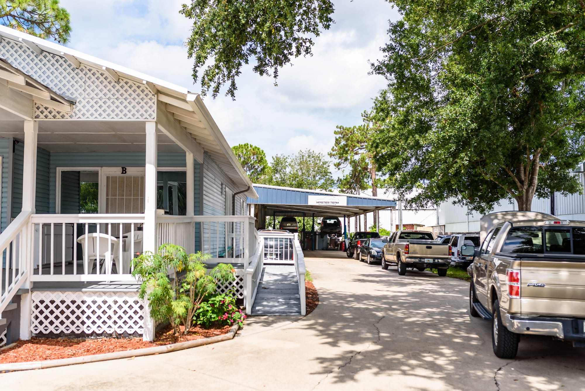 The Master Team Automotive shop and lot in West Melbourne, Florida